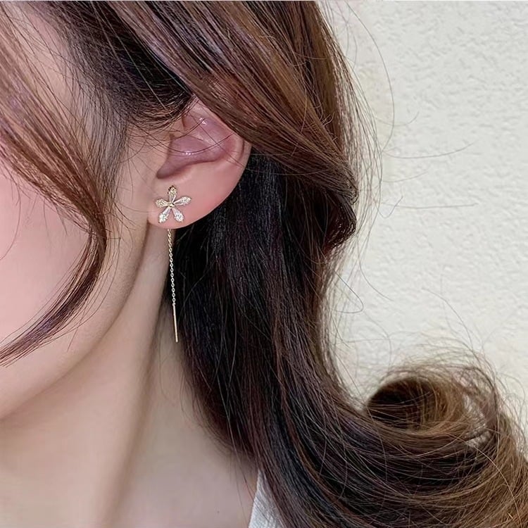 Floral Tassel Zircon Earrings – Elegant Crystal Statement Jewelry